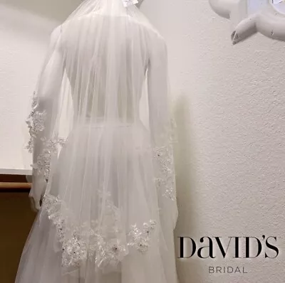 David’s Bridal Fingertip Ivory Tulle Floral Lace Appliqué Veil NWT $199. • $75