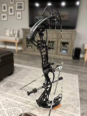 Bowtech Solution RH 70 Lbs With New Catfish String & Cables. • $779