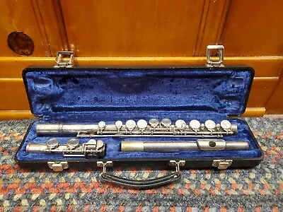 WT Armstrong Elkhart 104 Flute With Case • $19.99