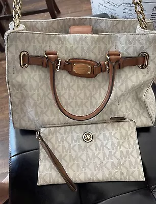 Michael Kors Signature Hamilton Satchel Vanilla Color With Matching Wallet • $95