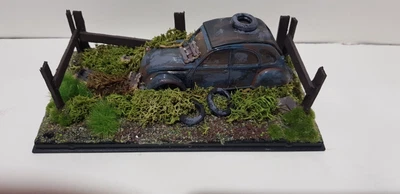 $18.33 • Buy Citroen 2cv Barn Find Diorama 1:43  Used