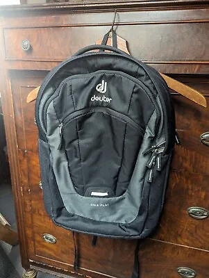 Deuter Giga Flat Air Stripes 5 Zipper Backpack • $25