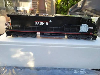 $349.95 • Buy Lionel 6-18226 General Electric DASH - 9  Diesel Locomotive Demonstrator #8365