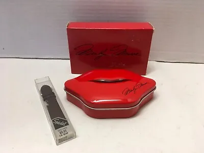 NEW AVON Women's Marilyn Monroe Watch In Lips Shaped Red Tin Box & NEW Band • $25.99