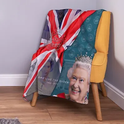 Platinum Jubilee - Queen Flag Ripple - Soft Fleece Throw Blanket • £33.99