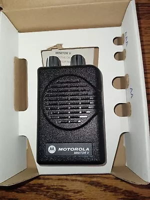 NEW MOTOROLA MINITOR V (5) PAGER 151-158.9975 MHz NSV 2-CHANNEL EMS FIRE • $153.99