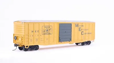 Walthers HO Maine Central 50' Waffle Side Box Car With Changeable Doors Kadees • $22.49