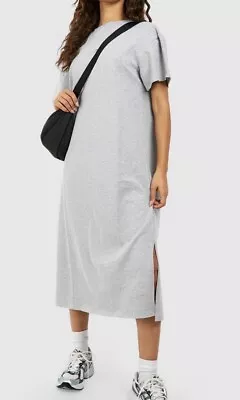 T Shirt Dress  • £17