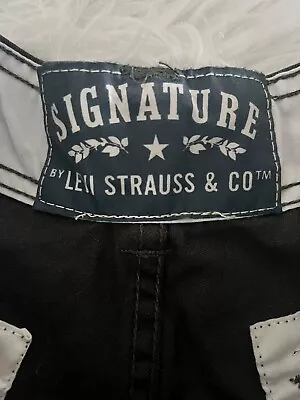 LEVIS STRAUSS Mens Size 30-10” Cargo Shorts! Lots Of Pockets! • $12.99