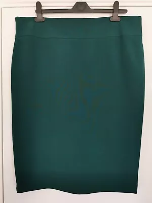 Papaya Dark Green Lined Pencil Skirt  Size 18.  • £3