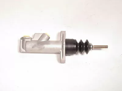 .700 Bore Master Cylinder Fits Massey Ferguson Tractors & Industrial 30E 40 50E • $58.95