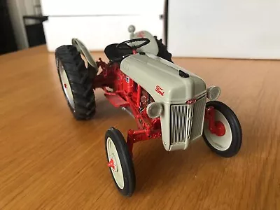Danbury Mint Diecast The 1952 Ford 8n Tractor 1.16 Scale Boxed • £140