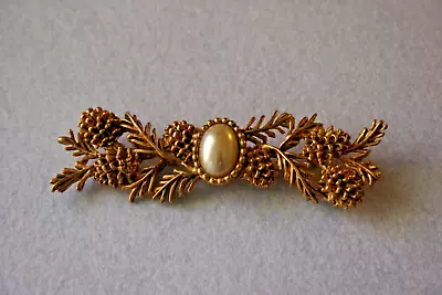 Vintage Gold Tone Imitation Pearl Bar Brooch Pin  • $1.99