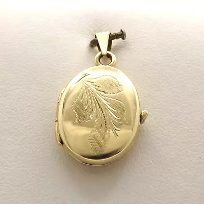 14k Gold Oval Locket Charm Pendant Vintage Photo Memory Hand Etched Leaves • $284.05