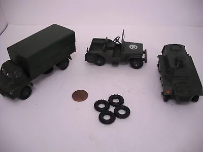 New Tires! Dinky17mm O/d Black Square Tread Tires.set Of 4.  Post War  Army. • £4.82