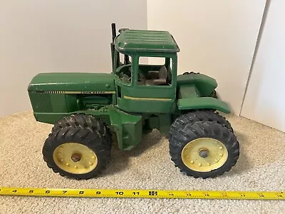 Vintage Ertl 1/16 John Deere Four Wheel Drive Tractor 8760 Quad Duals • $89.99