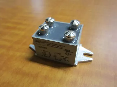 (LOT OF 5) Miniature Gray Solid State Relay Input 6-30VDC Triac Switch  • $27.50
