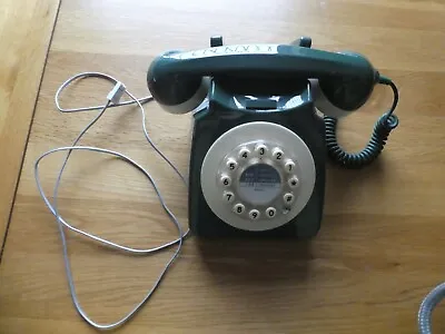 Wild And Wolf 746 Retro Style Telephone • £5