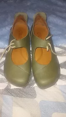 SERGIO TOMANI Olive Green Leather Lace Up Shoes W/ Rubber Soles  Sz 39 Columbia • $50