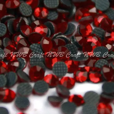 Red Hotfix Iron On Glass Rhinestones Flat Back Crystals Diamante Gems • £3.99