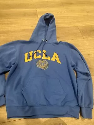 Champion UCLA Hoodie Mens Medium Blue Bruin Pullover Sweatshirt Embroidered • $39.50