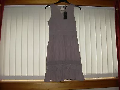 Warehouse Spotlight Light Grey Lacy Crinkle Lined Dress With Silk Size 14 Bnwt • £5