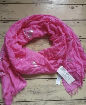 £3.50 • Buy Per Una (Marks & Spencers)Pink Shawl With Silver Flamingos And Palms