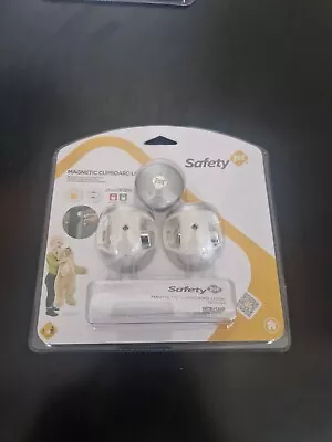 £4 • Buy Safety 1st Magnetic Cupboard Locks