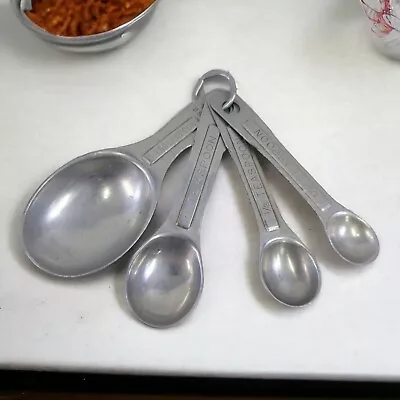 Vintage Aluminum Metal Nesting Oval Measuring Spoons With Ring US Std • $7.99