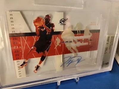 2002 UD Glass Michael Jordan Magnifying Glass On Card Auto SSP Population(2)🔥  • $6780