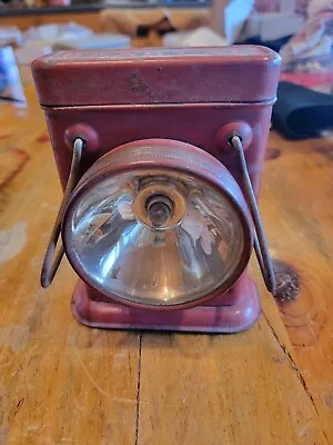 Vintage BEAR CAT Niagara #24 Searchlight Red Lantern Flashlight Lamp 1930’s • $74.99