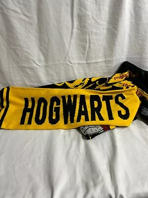 $14.99 • Buy Harry Potter Hogwarts Crest Knit Scarf Black Fringe With Multicolored Crests 