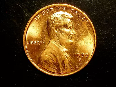 1970-s  Unc Lincoln Memorial Cent #17 • $1.75