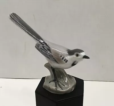 Vintage Bing And Grondahl B&G  Wagtail Bird Figurine Denmark #1764 5.75”H • $10