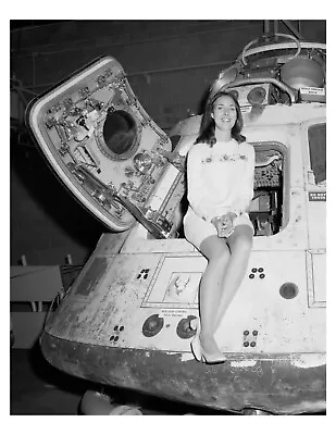 1971 Miss NASA And The Apollo 8 Space Capsule 8x10 Photo On 8.5  X 11  • $13