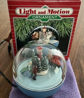 Vintage 1988 Hallmark Ornament Lights Motion Skater’s Waltz Original Box • $24.99