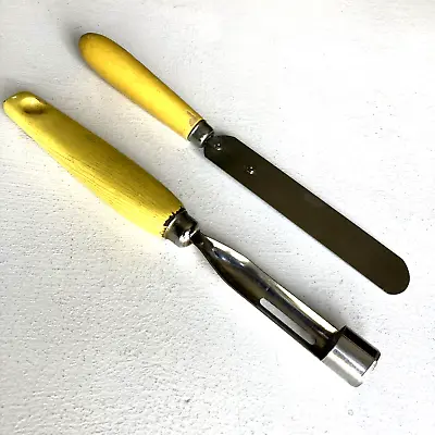 Vintage Tala Wood Handle Kitchen Utensils Apple Corer & Palette Knife C. 50s 60s • £9.99