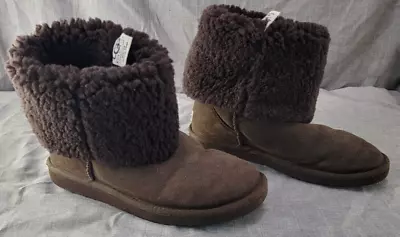 UGG Women's Classic Tall Boot Chocolate Brown  Size W9 • $26.80