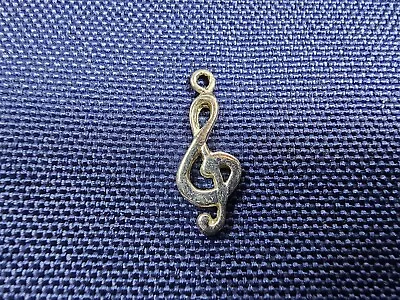 Grandma Grabe's Beautiful Vintage 925 Sterling Silver Music Note Pendant • $0.75