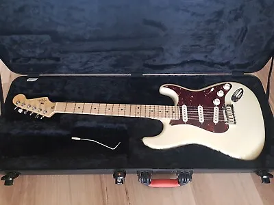 2013 Fender (USA) American Deluxe Stratocaster - Olympic Pearl / Maple • $2750
