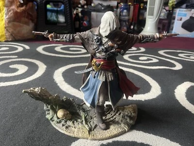 £45 • Buy Edward Kenway Assassins Creed IV 4 Black Flag Statue Figurine All Parts Boxed