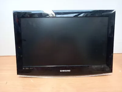 Samsung 19  LCD TV - Black - Unit Only *See Description *(LE19B450C4HXXU) • £39.99