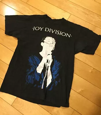 VTG IAN CURTIS Lives Joy Division Band Shirt Classic Black Unisex S-5XL NE2693 • $22.79