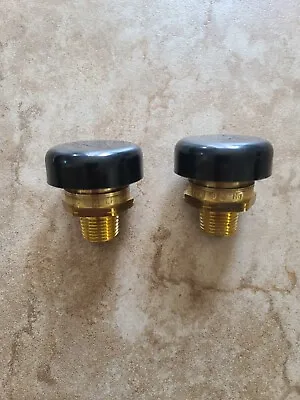 $30.99 • Buy Watts LFN36M1 1/2  Lead Free Water Service Vacuum Relief Valves Lot Of 2
