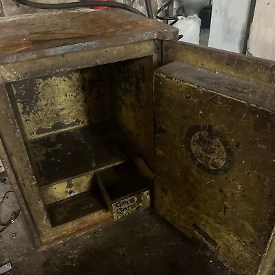 Vintage Safe With Key Milner Patent • £50