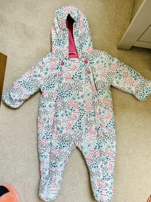 £0.99 • Buy M&S Girls 6-9 Months Snow Suit