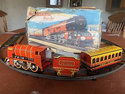 Vintage Mettoy Mechanical Tinplate Clockwork Train Set - Britannia Train Set • £45