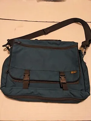 Eddie Bauer Green Lap Top Expandable Carry Bag • $16.95