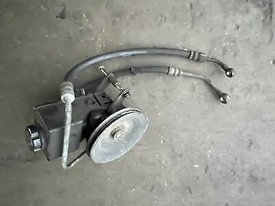 1993 Volvo 240 Power Steering Pump Used • $250