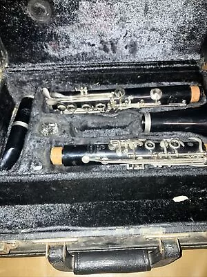 Vito Reso-Tone Clarinet In Hard Case • $35